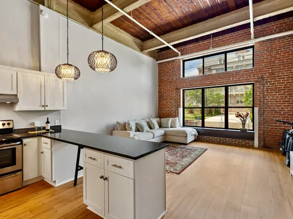 500 N Duke St APT 55105, Durham, NC 27701