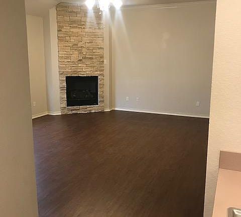 3rd image of 309 W Anderson St APT 400