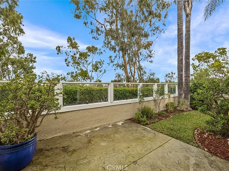 91 Stanford Ct #62 — Photo 34