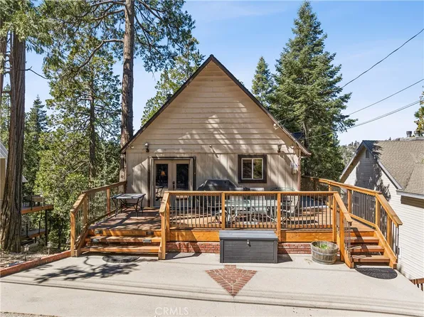 460 Pioneer Rd, Lake Arrowhead, CA 92352