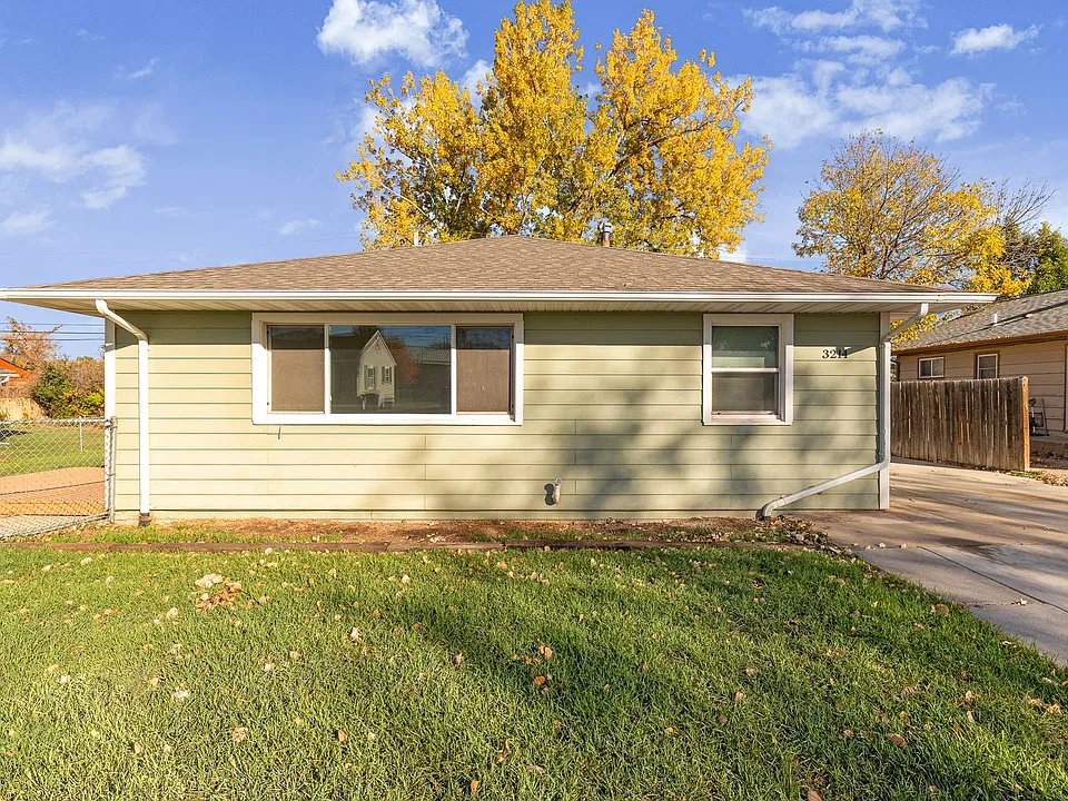 3214 Harmony Ln