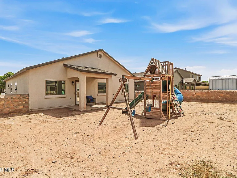 10155 Hueco Jct — Photo 23