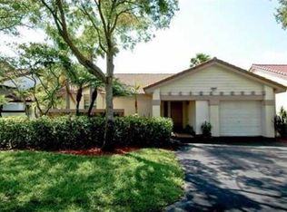 2285 Columbia, Weston, FL 33326