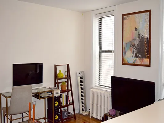 Rented by Sotheby's International Realty | media 12