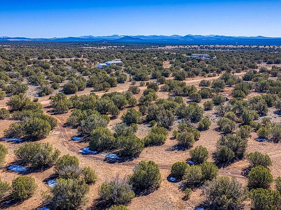 3rd image of 2076 Supancheck Rd