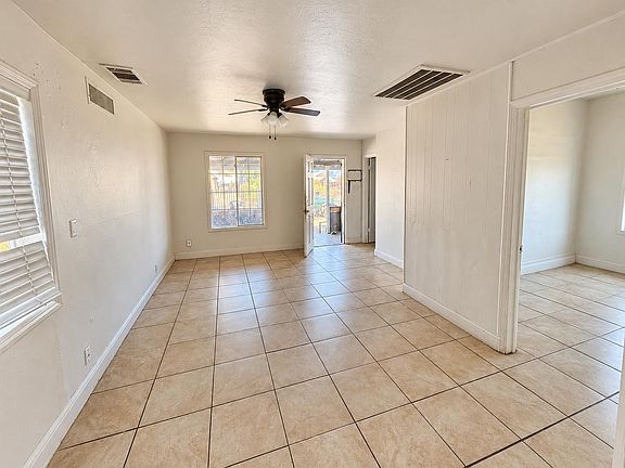 5th image of 2556 Rio Linda Blvd
