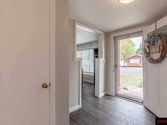 3rd image of 401 Belle Ave