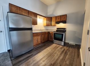 700 Spruce St APT 5, Leavenworth, KS 66048