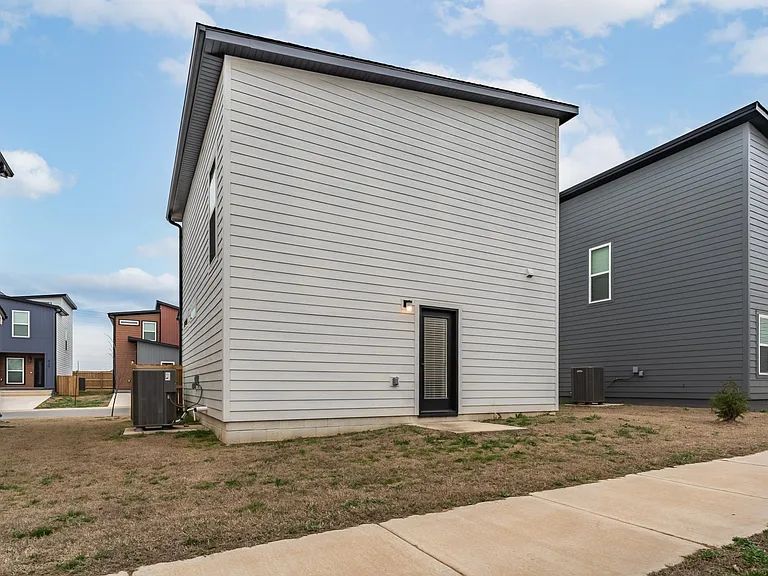941 Boardwalk Ave — Photo 15