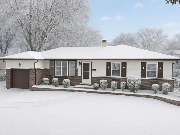 243 N Richards Dr, Palatine, IL 60074