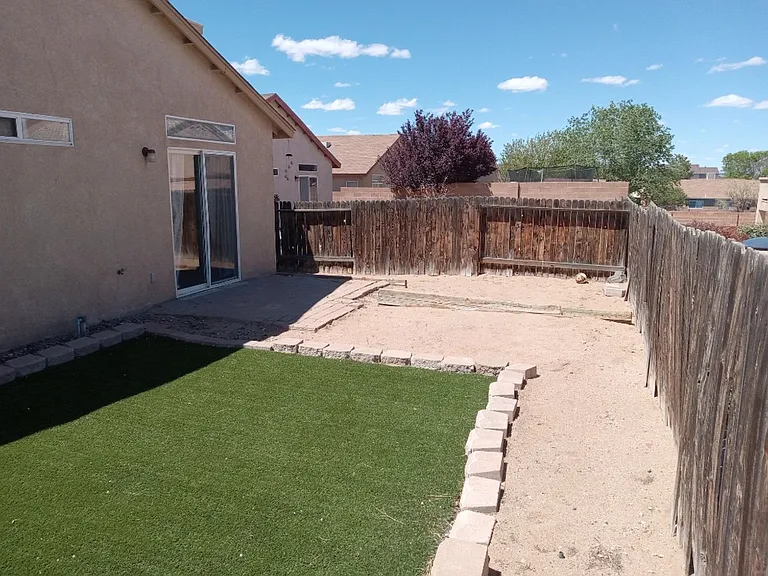 10648 Shooting Star St NW — Photo 12