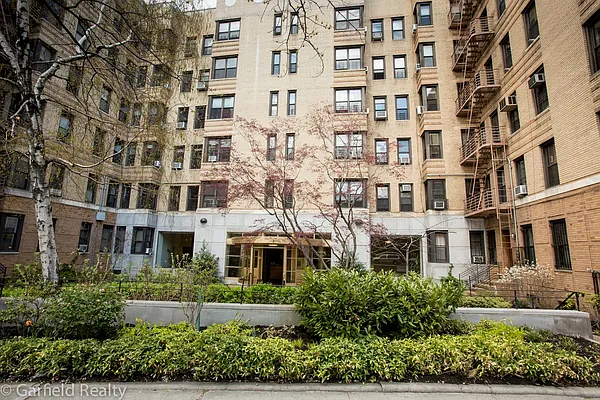 Sold by Garfield Realty  | media 40