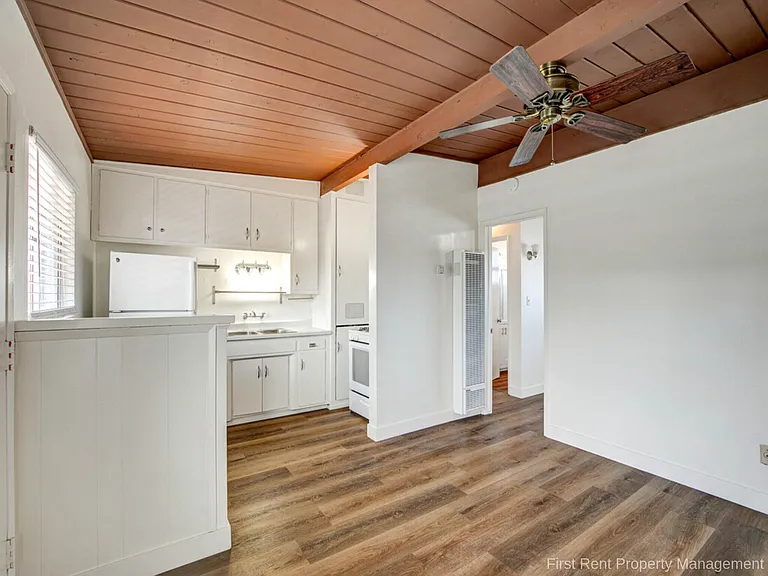 1278 Robinson Ave #7 — Photo 6