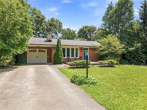 2nd image of 1860 Rockwell Dr