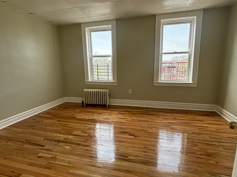 2 Columbia Ave #403 — Photo 3
