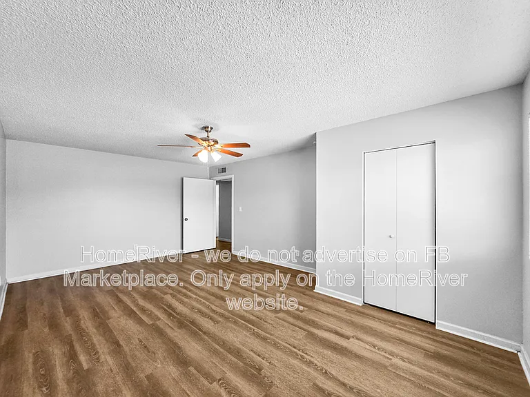 1955 N Robson — Photo 14