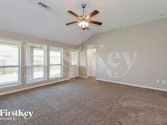 4th image of 4818 La Piedra Ln