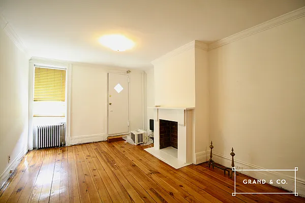 Rented by Grand & Co. | media 28