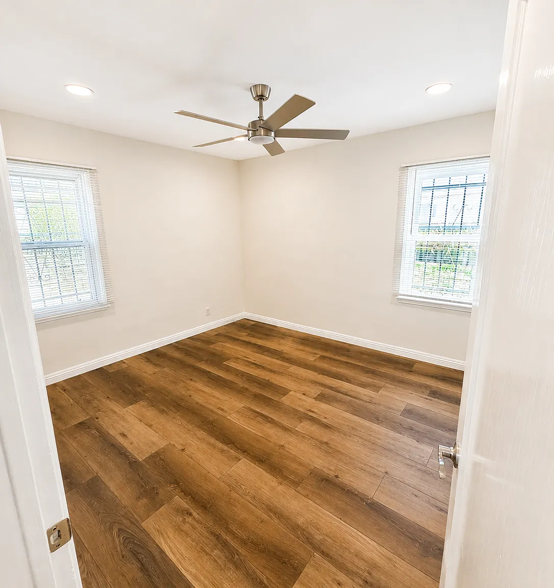3 bed, 1.5 bath, 1262 sqft, $3,600 — Photo 4