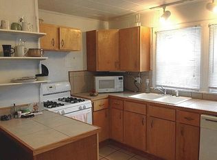 608 W Main St, Carrboro, NC 27510