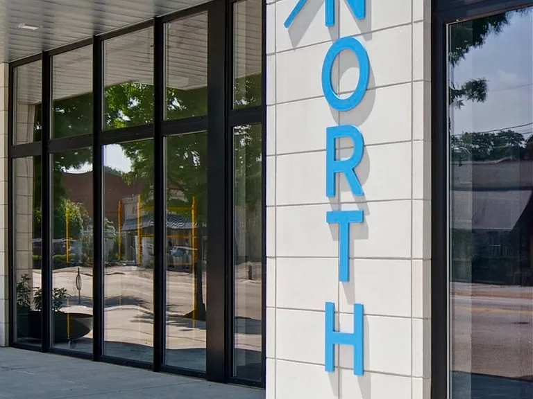 10 North — Photo 7