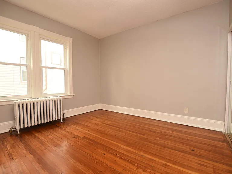 176 Adelaide St #1 — Photo 18