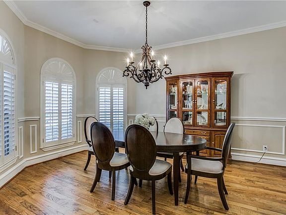 5th image of 6144 Palo Pinto Ave