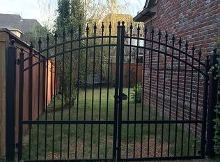 1289 Marsh Creek Ln, Collierville, TN 38017