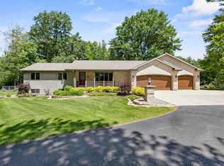 W2384 Sequin Rd, Marinette, WI 54143