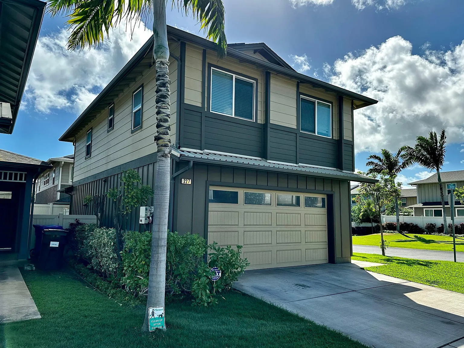 3 bed, 2.5 bath, 1456 sqft, $4,200 — Photo 3