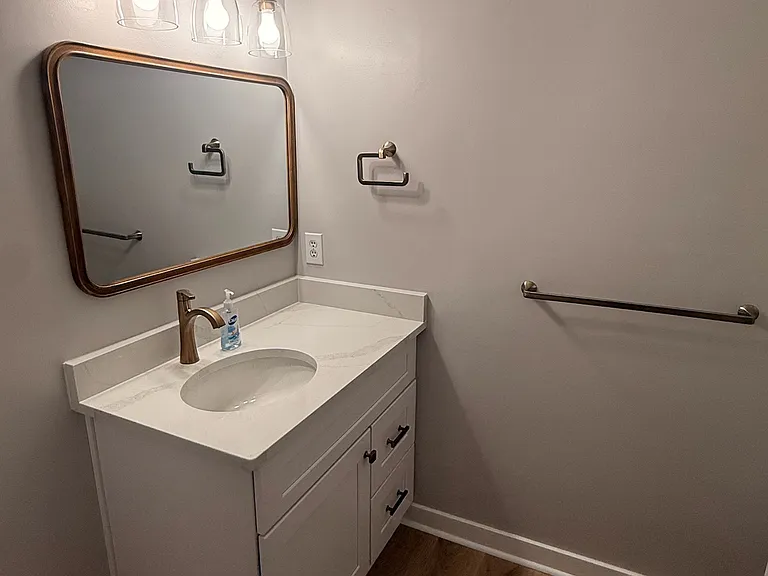 5910 Chester St — Photo 21