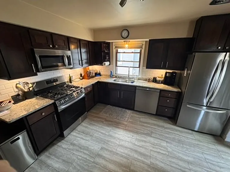 3229 S 56th St — Photo 14