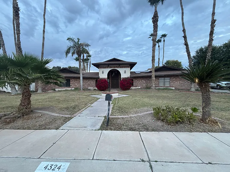 4324 W 16th St — Photo 33
