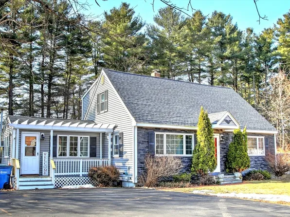 28 Kent St, Tewksbury, MA 01876