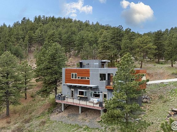 3rd image of 1440 Reed Ranch Rd