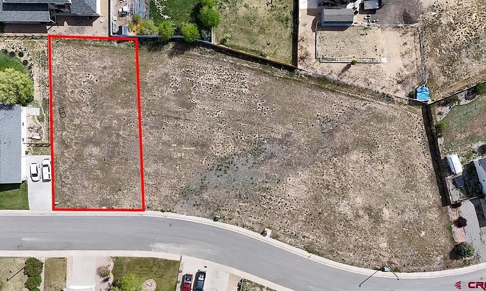2nd image of 1235 La Mesa Circle
