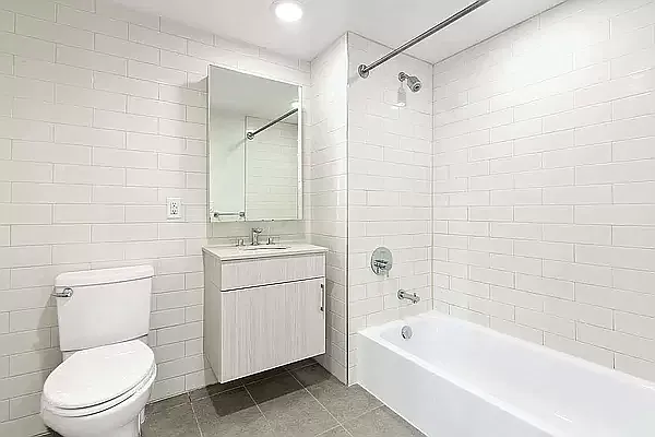 Rented by REAL New York | media 17