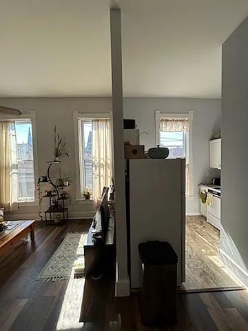 1 bed, $940 — Photo 3