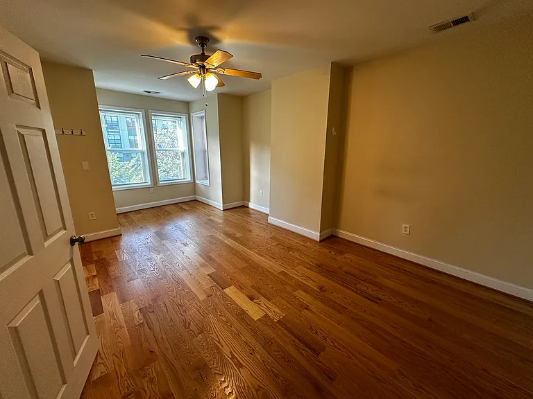 38 K St NW — Photo 29