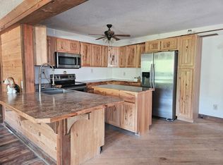 133 N 2nd St, Zaleski, OH 45698