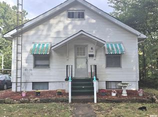 1504 Grove St, Eldorado, IL 62930