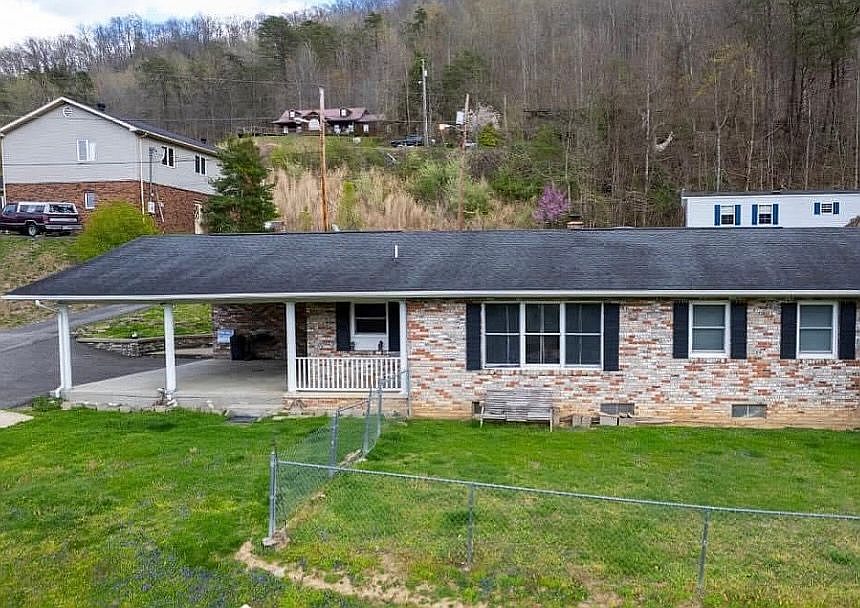 1st image of 265 Polley St