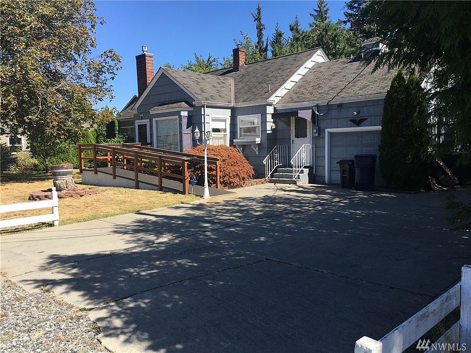 1st image of 8313 47th Ave NE