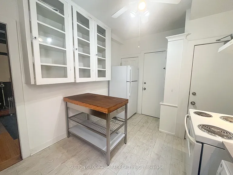 335 Palmerston Blvd #MAIN — Photo 7