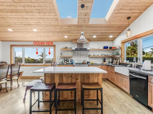 7035 Oxnard Ave, Ventura, CA 93001