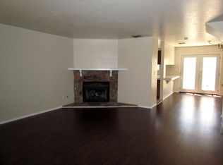 43643 Park Ave, Lancaster, CA 93534