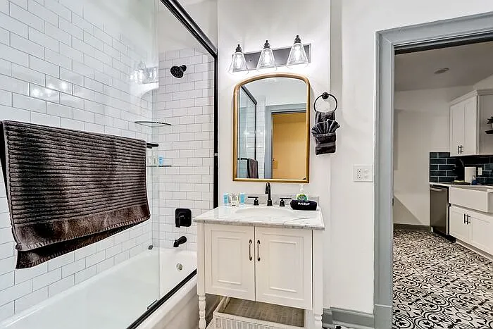 136 Phelps St — Photo 10