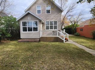 1233 2nd STREET, Estevan, SK S4A 0M1