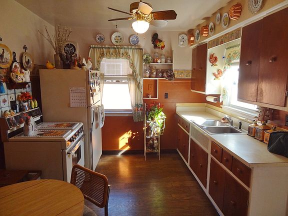 4th image of 3812 Camden Ave