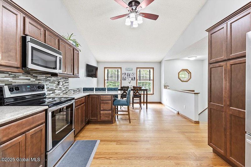 4th image of 40 Eldridge Road